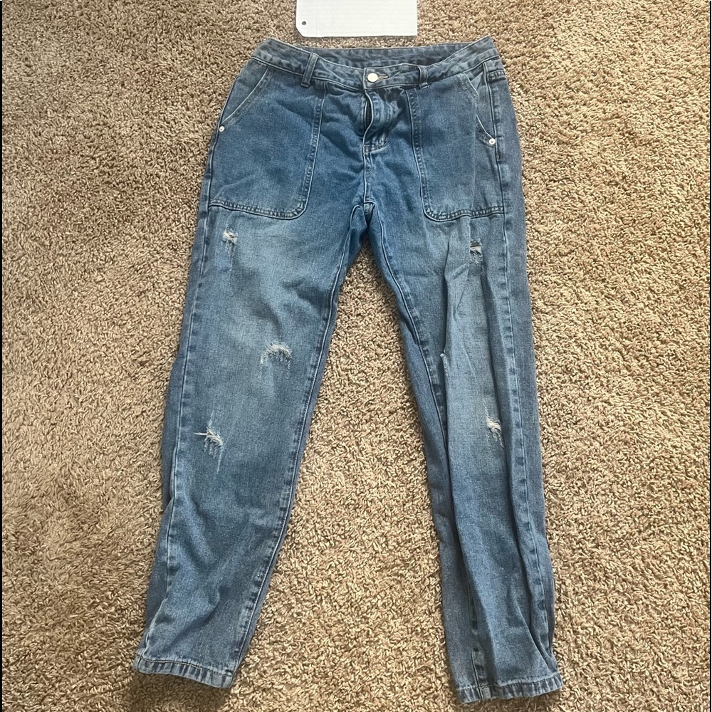 Men ripped wash jeans